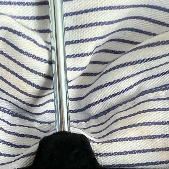 Banana Republic Sleeveless Blouse - Picture 4 of 4